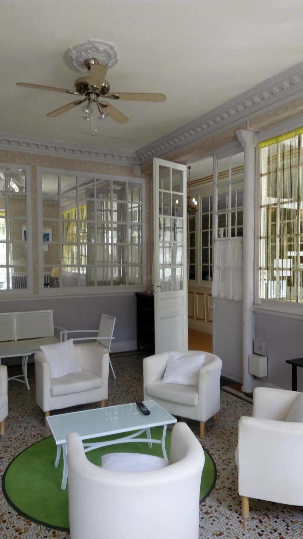 Flore Hotel 3*